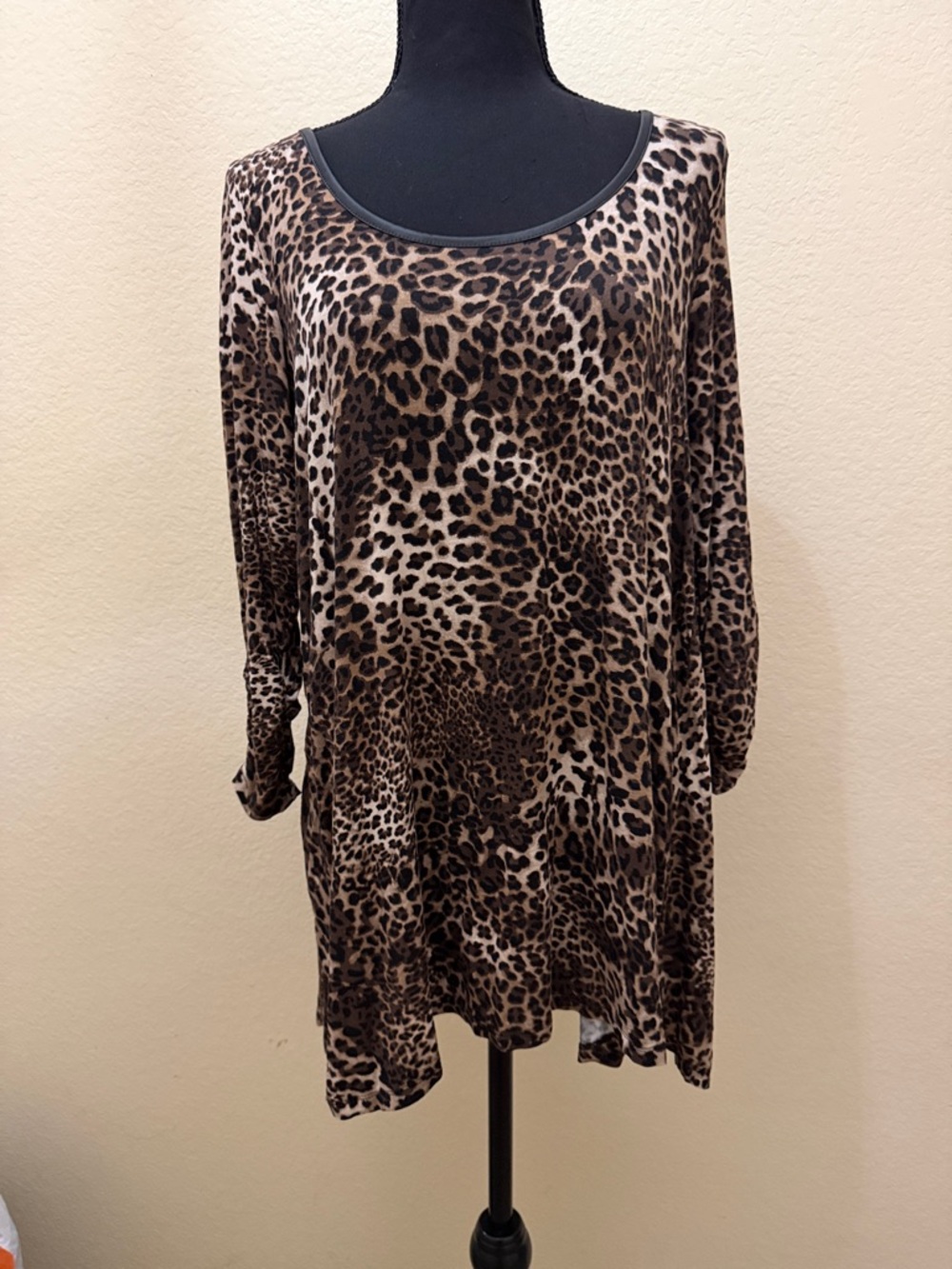 Chelsea & Theodore Leopard Print Scoop Neck Tunic - Brown/Black